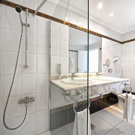 Ld 2 Bedrooms Apartment, 500m From The Beach, Swimming Pool Lägenhet *